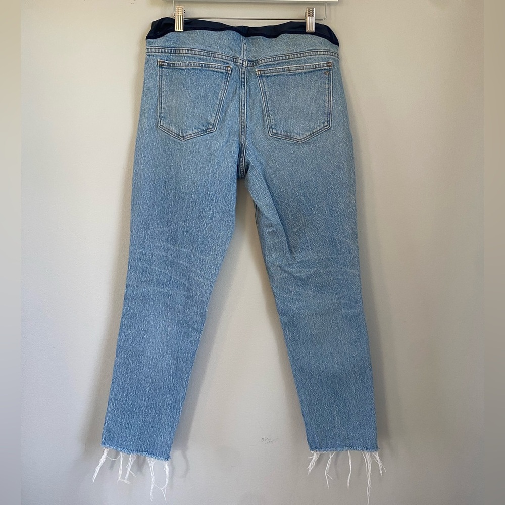 Maternity Over-the-Belly Perfect Vintage Jeans in Coney Wash - Picture 3 of 7